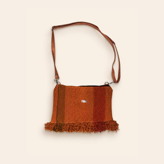 Shoulder bag with fringes orange