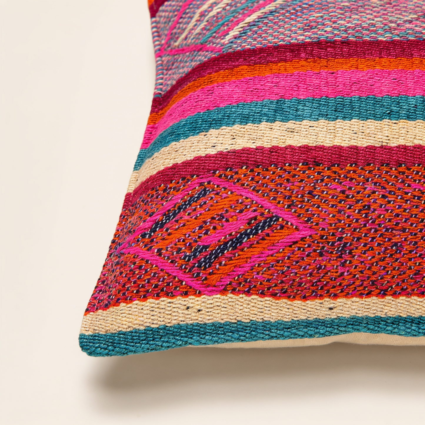 Diamond Pattern Cushion Cover