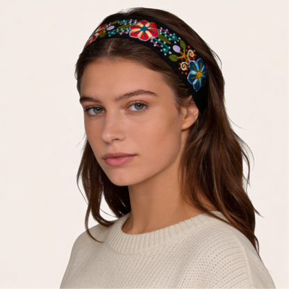 Embroidered headband black